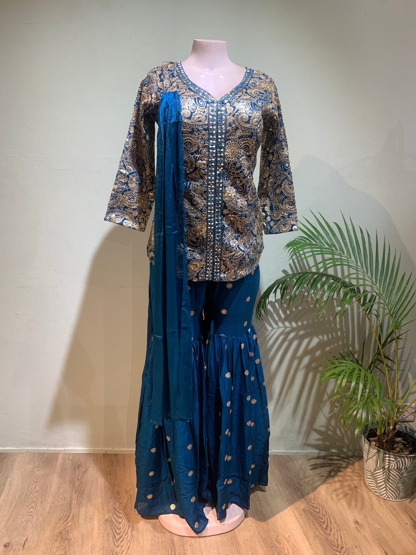Shailee Set