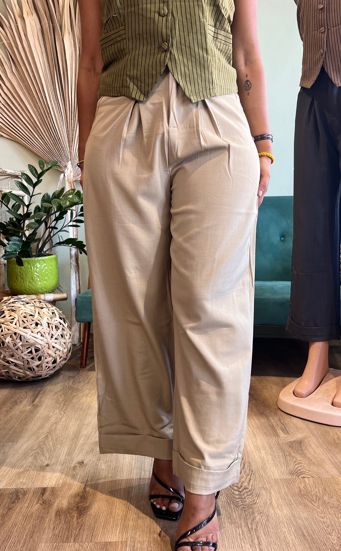 Wide leg pant