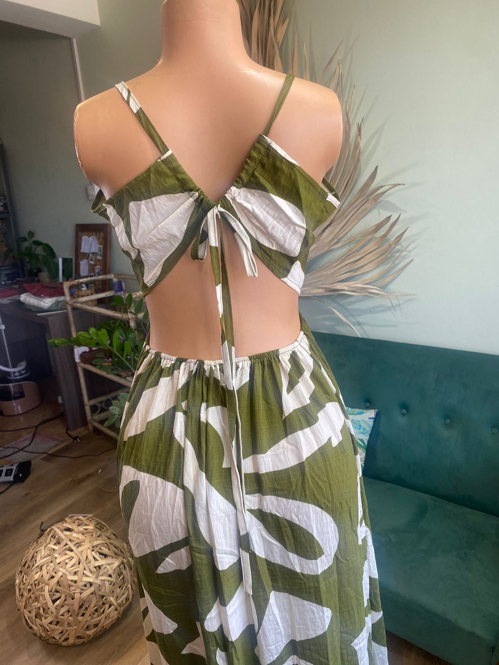 Backless maxi dress