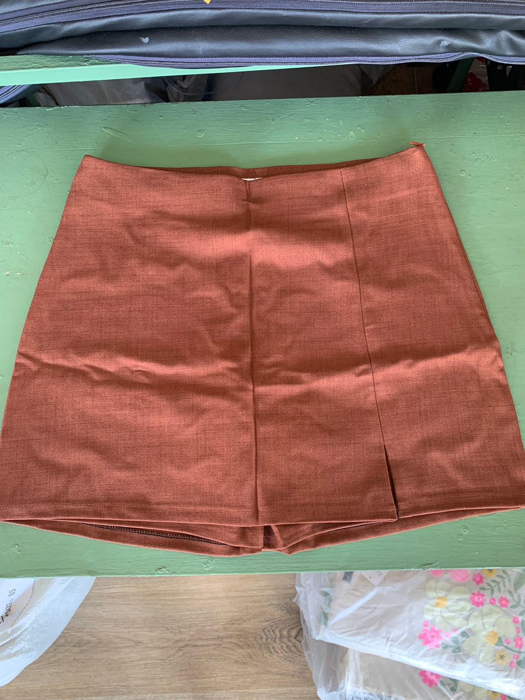 Skort slit