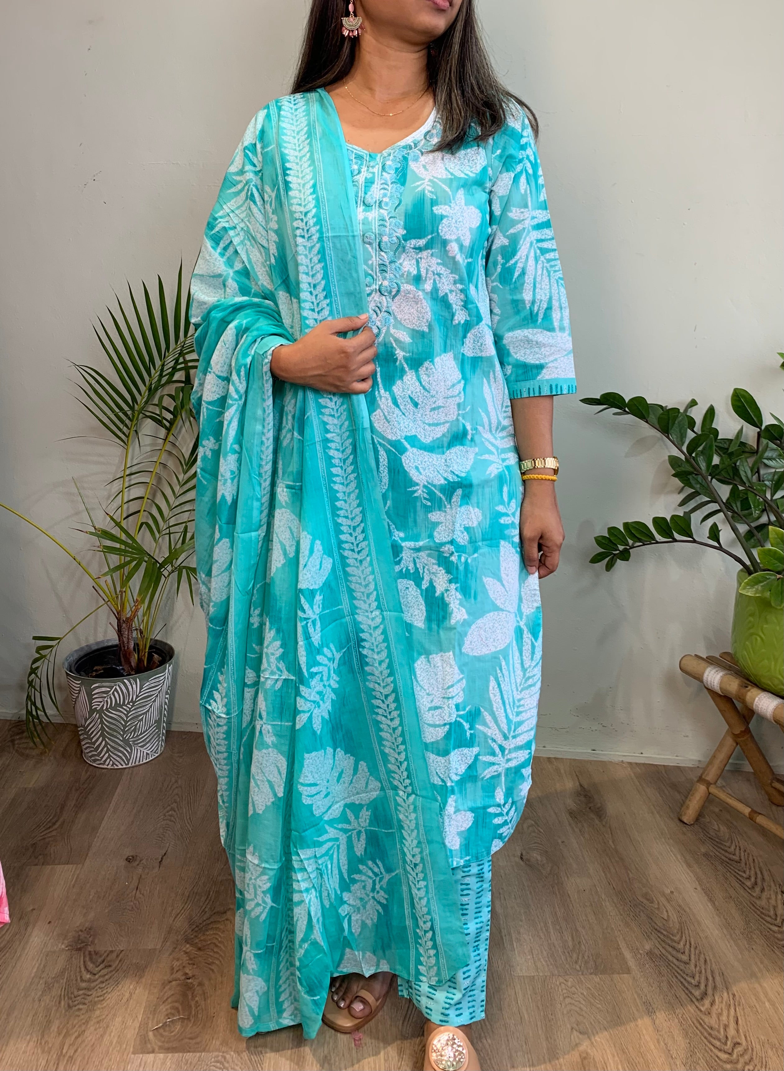 Leafy Churidar Set
