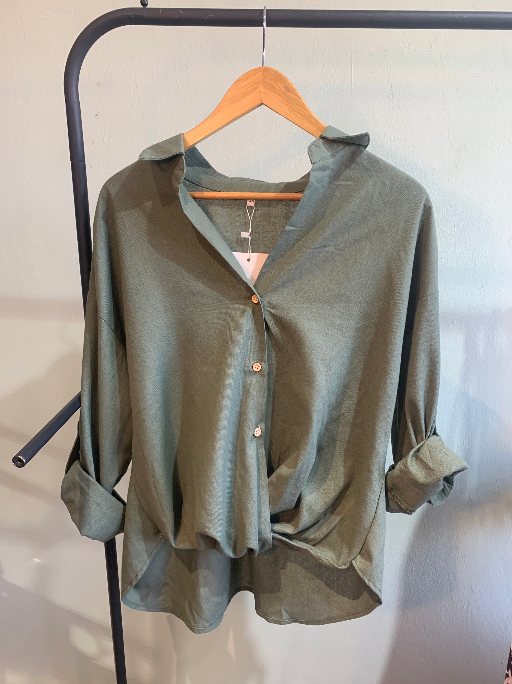 Peony Linen Tuck in Shirt
