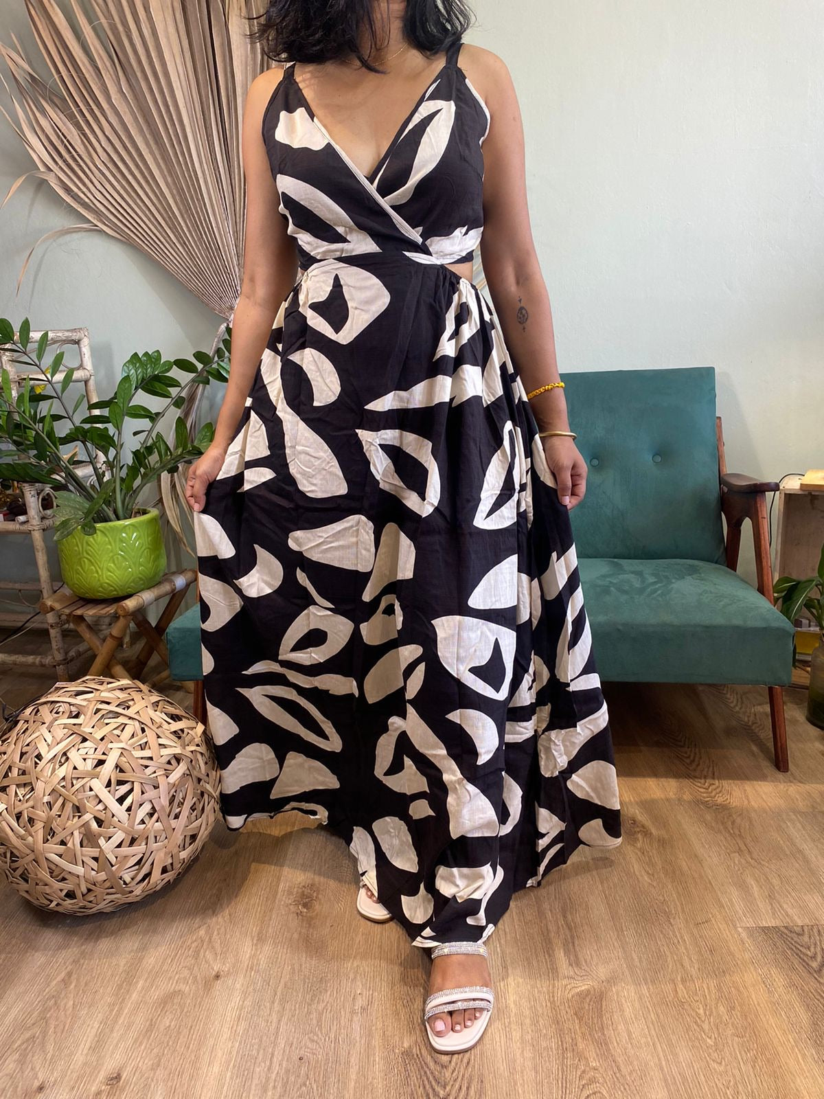 Backless maxi dress
