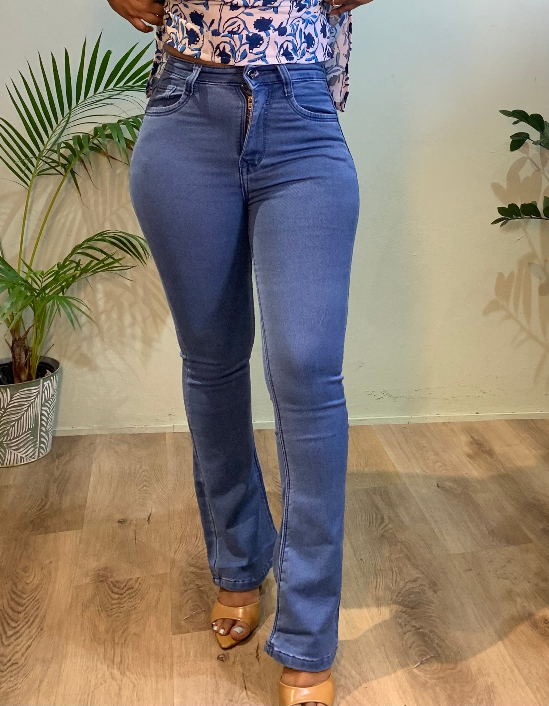 Flared Jeans