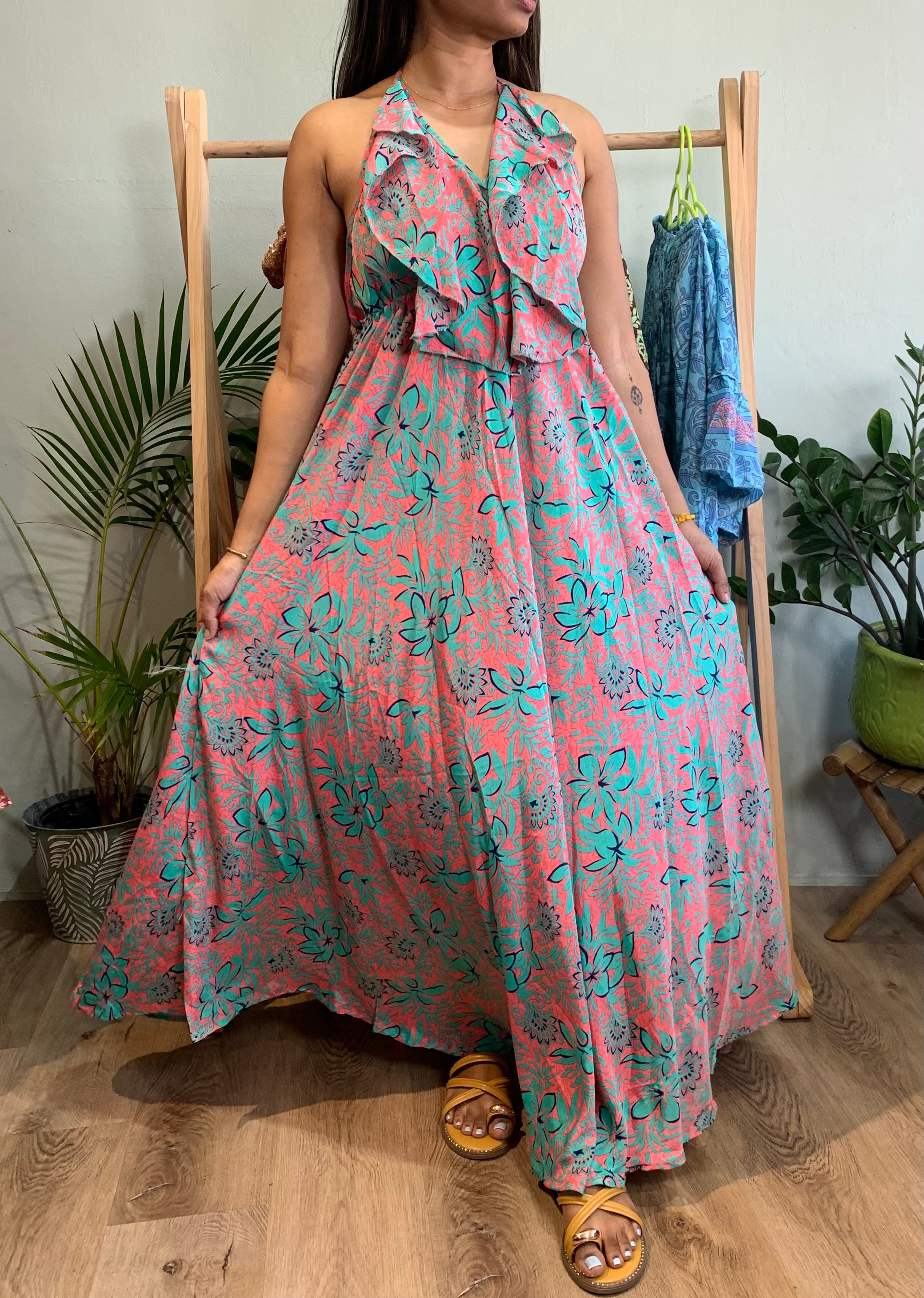 Backless dress