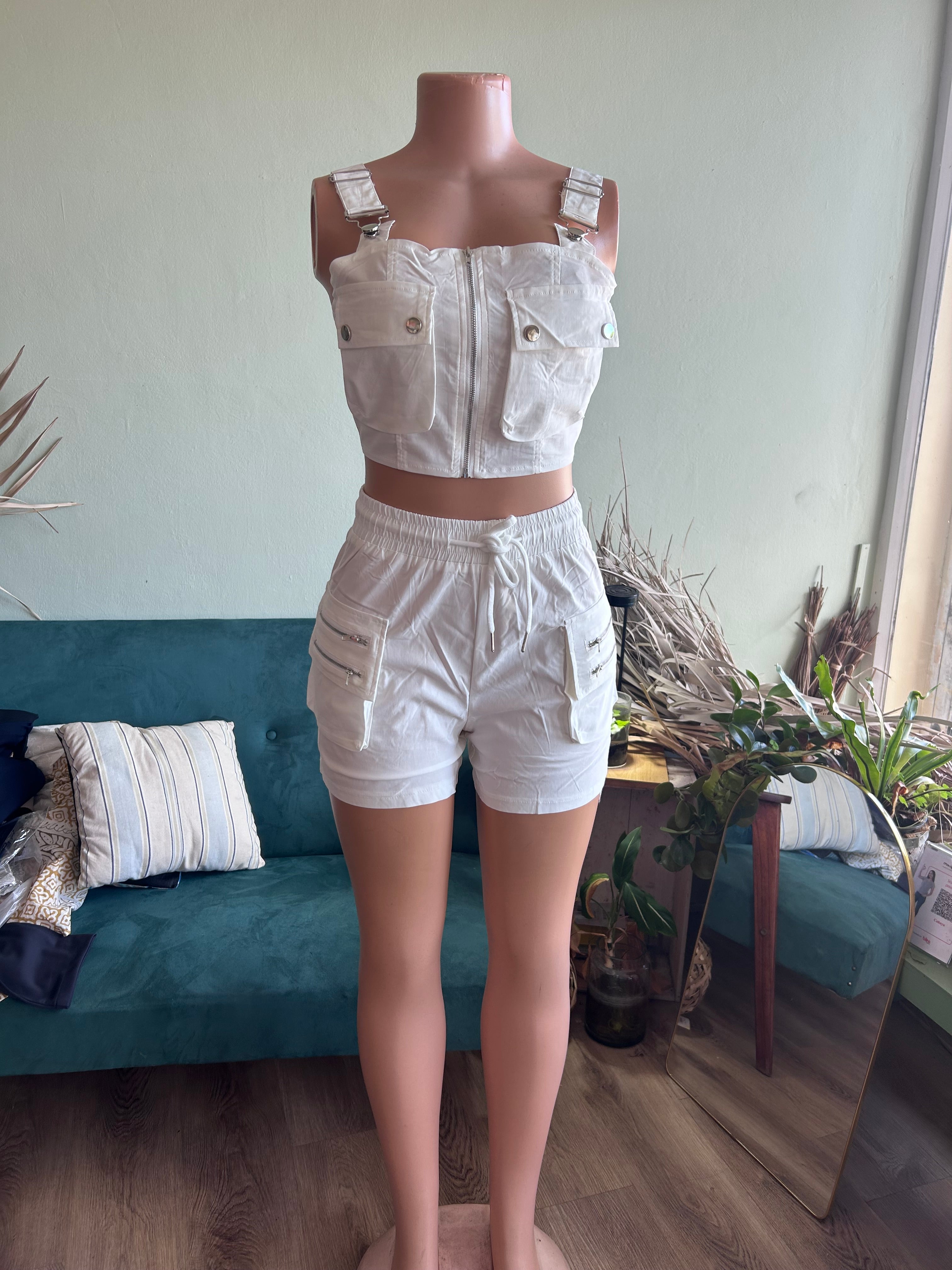 Chica set