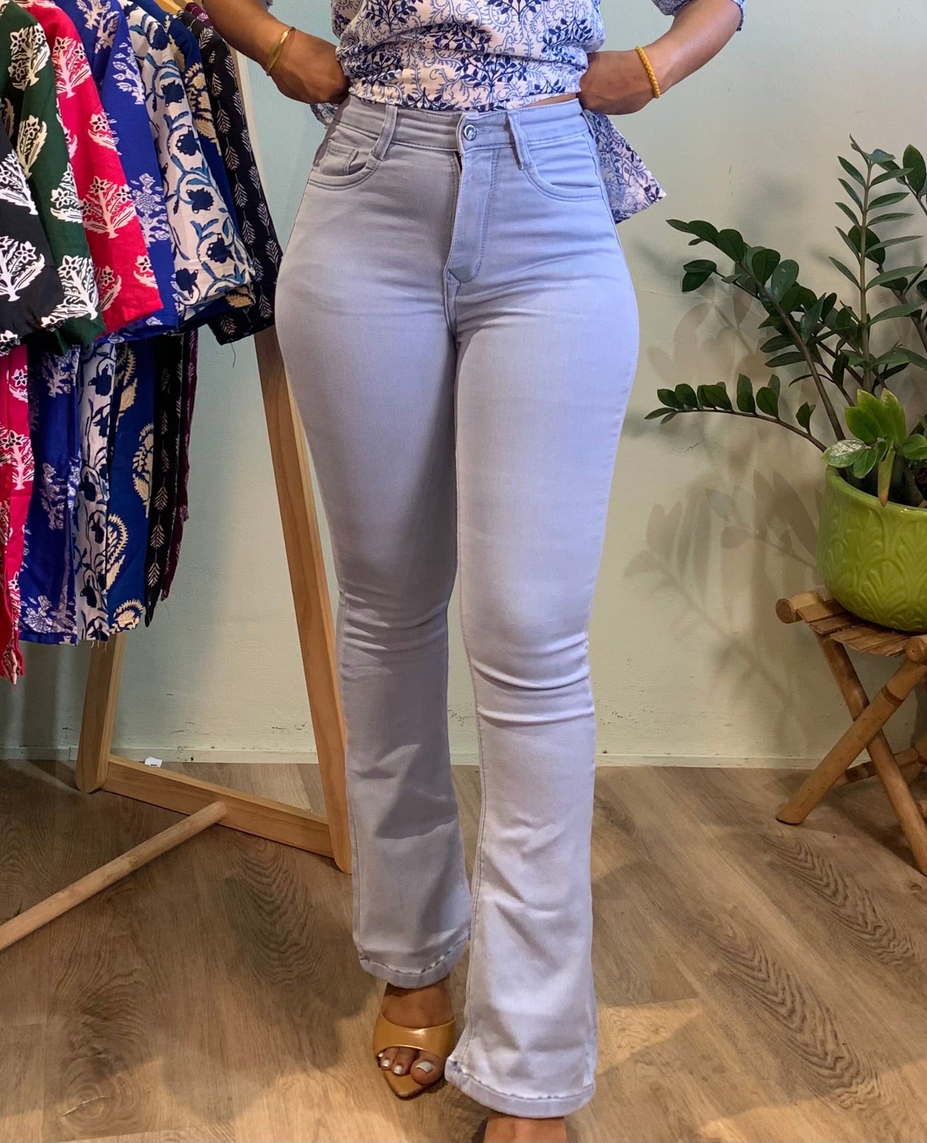 Flared Jeans