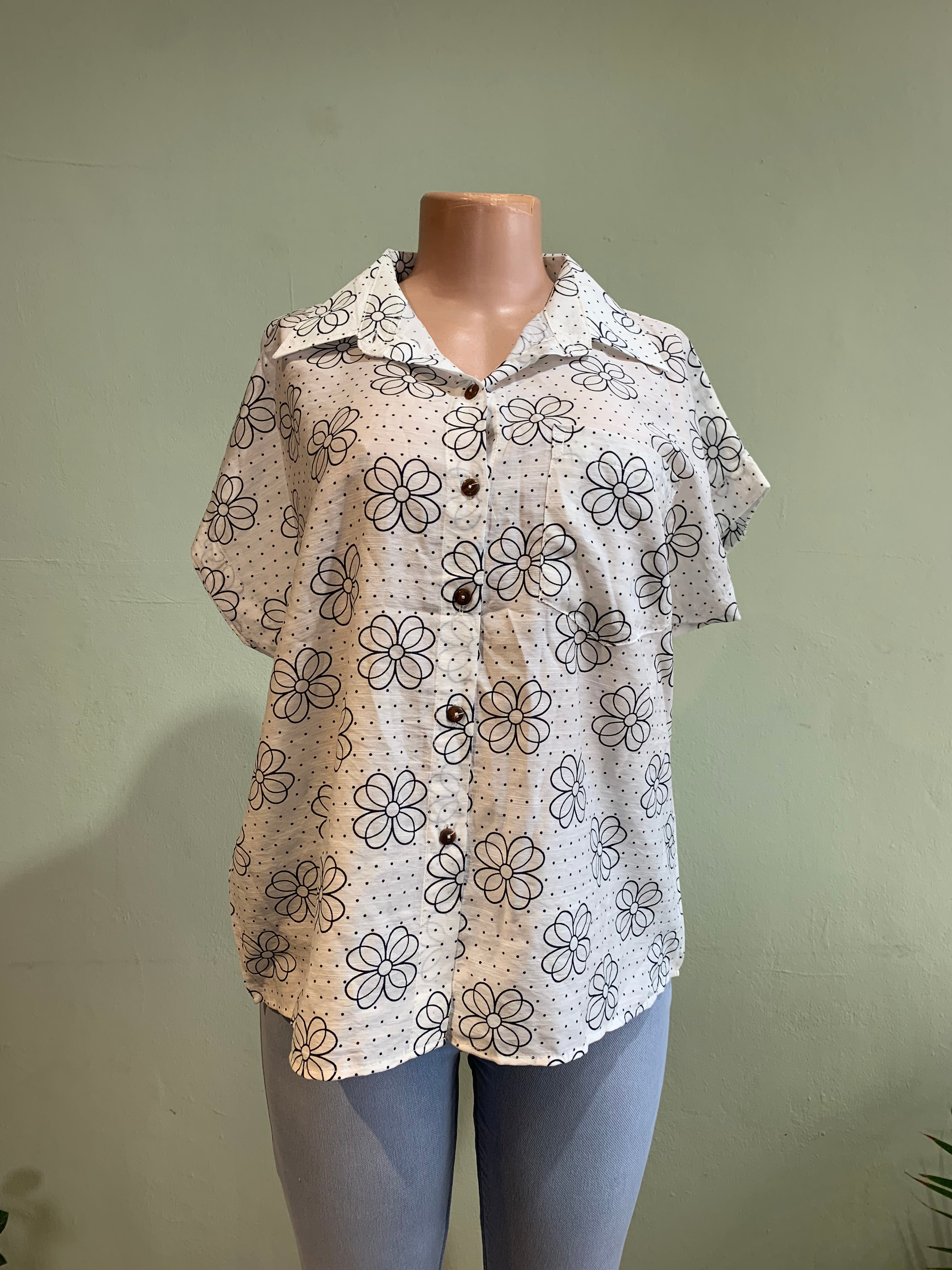 Blouse - floral polka