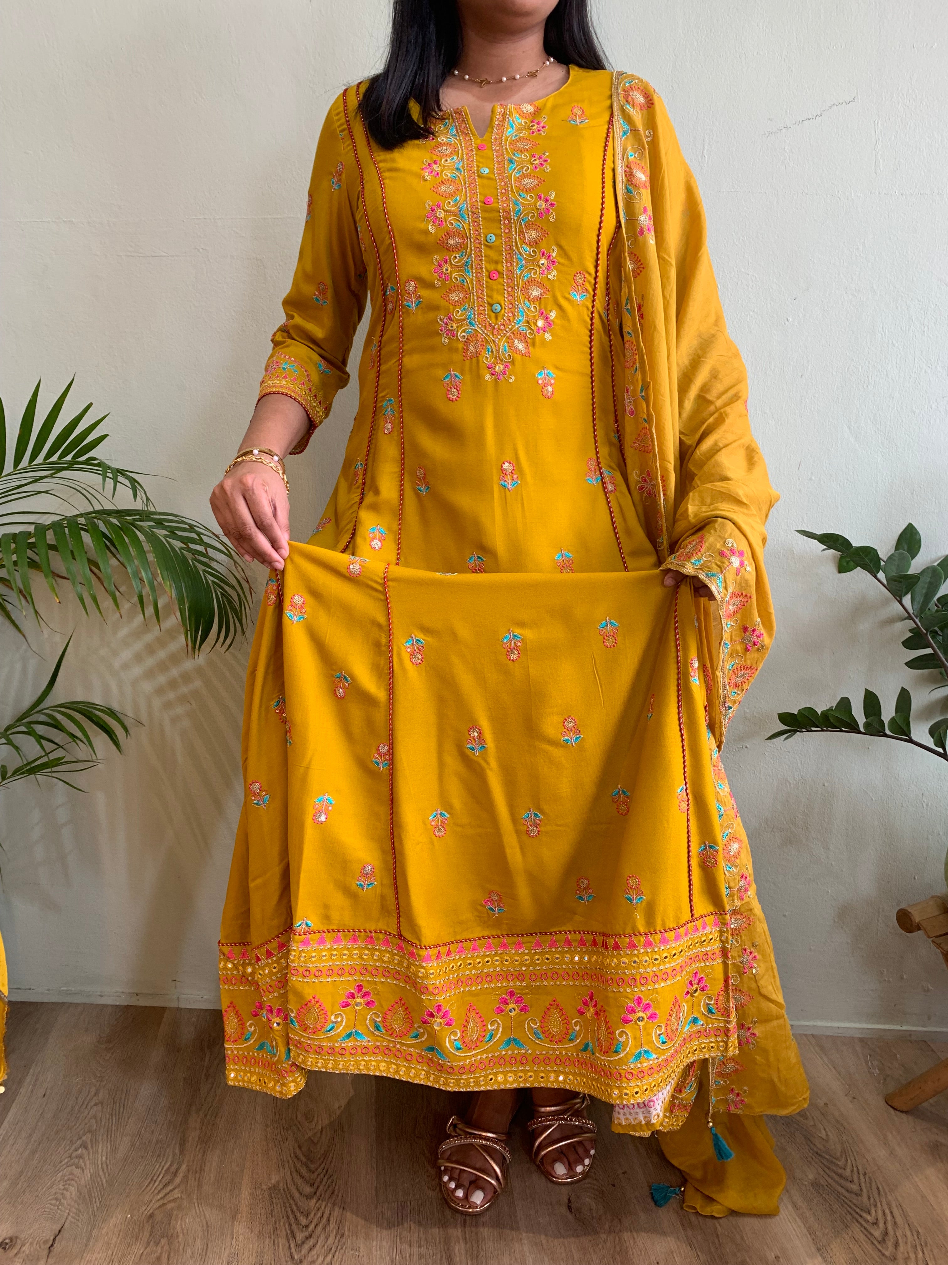 Deep Churidar set