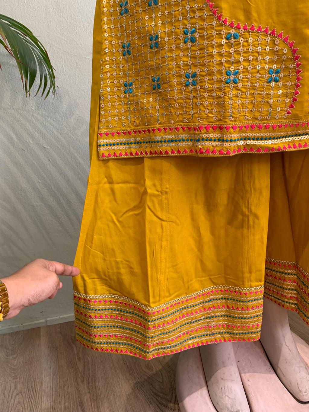 Zinta Churidar Set